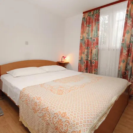 Apartment Apartments By The Sea Postira, Brac - 5672
